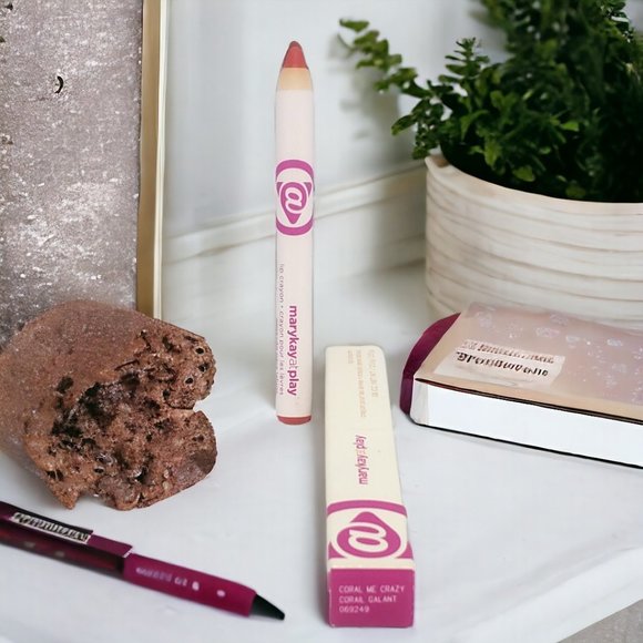 Coral Me Crazy Lip Crayon - Mary Kay At Play Discontinued Limited Edition - Picture 6 of 7